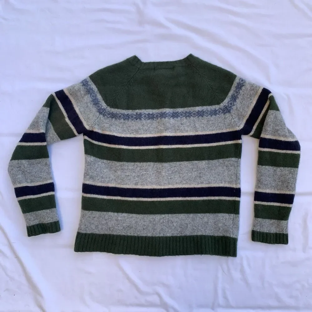 American Eagle 100% Lambswool Women’s Sweater Med Small Green Crew Neck Striped - Picture 9 of 9